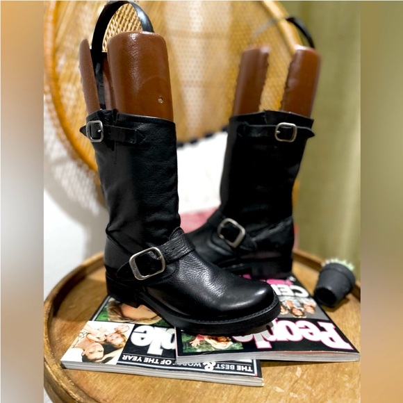 FRYE Veronica Boot - Picture 9 of 9